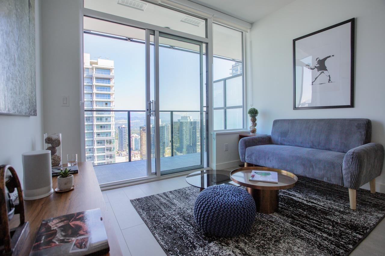 Property Photo:  6537 Telford Avenue 3906  BC V5H 0K9 