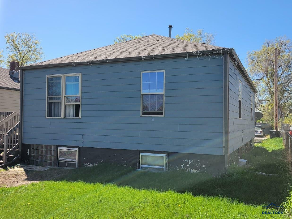 Property Photo: 217 E Monroe St SD 57701
