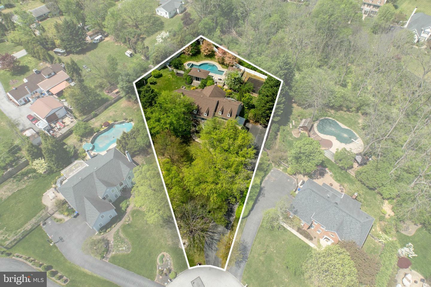 Property Photo: 301 Bell Court PA 19341