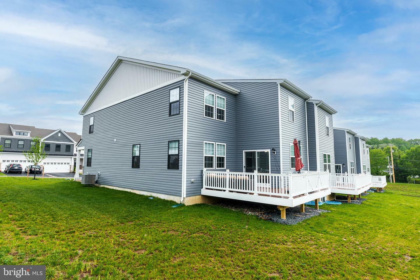 Property Photo: 9 Rose Hill Way PA 19014