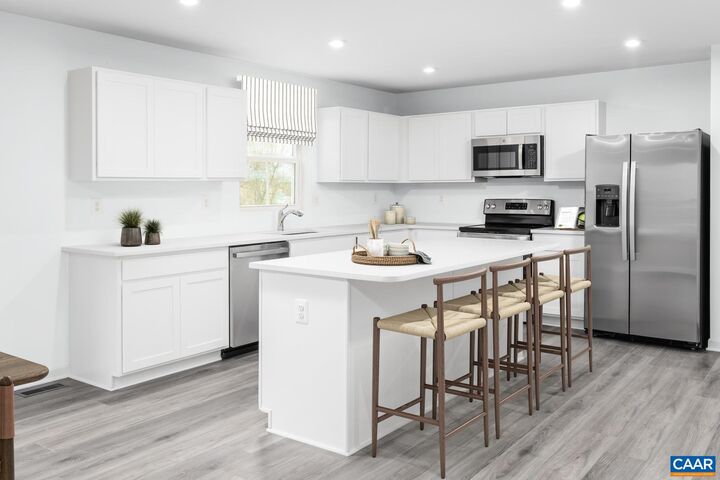 Property Photo: 186 Glacier Ave VA 22923