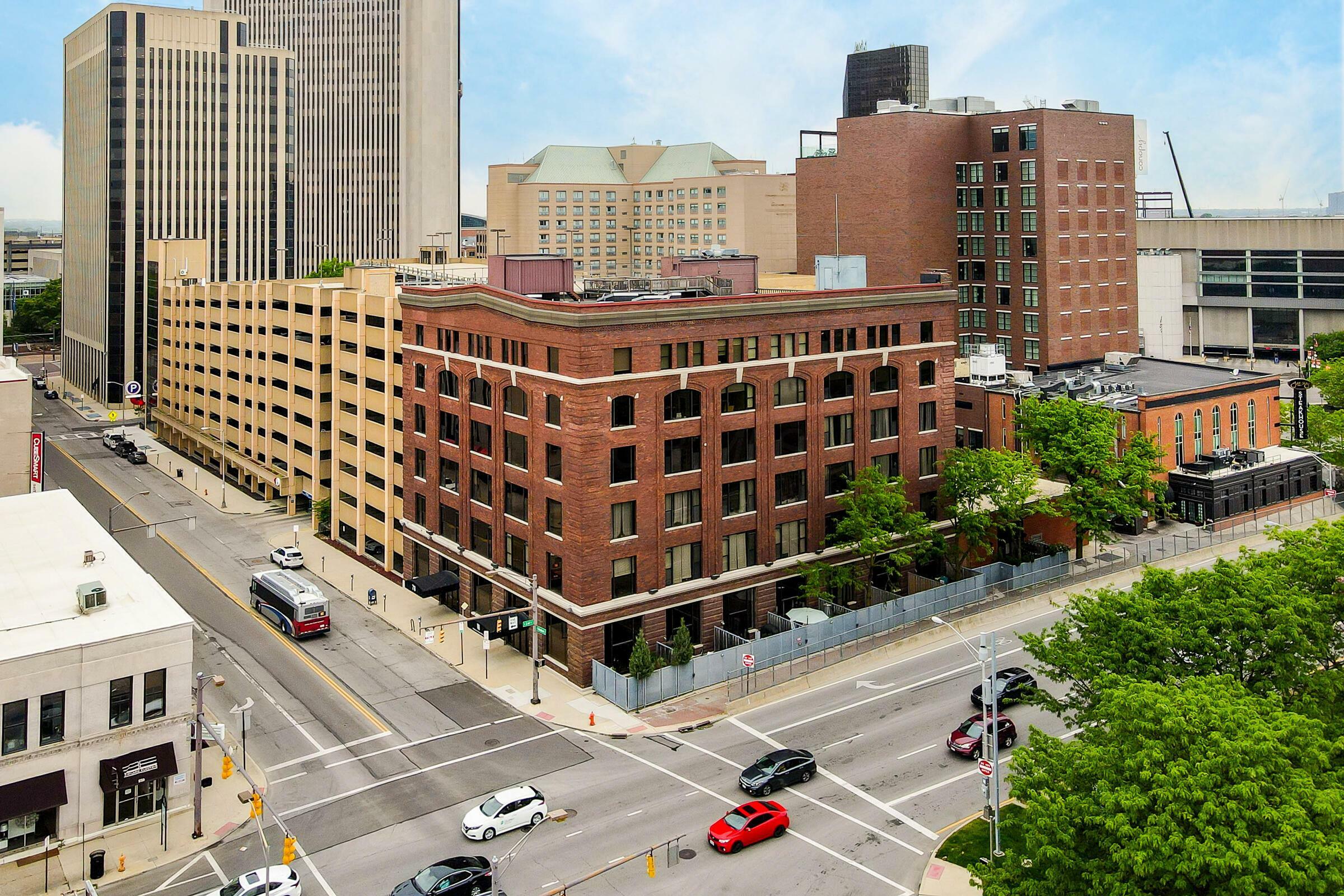 Property Photo: 78 E Chestnut Street OH 43215