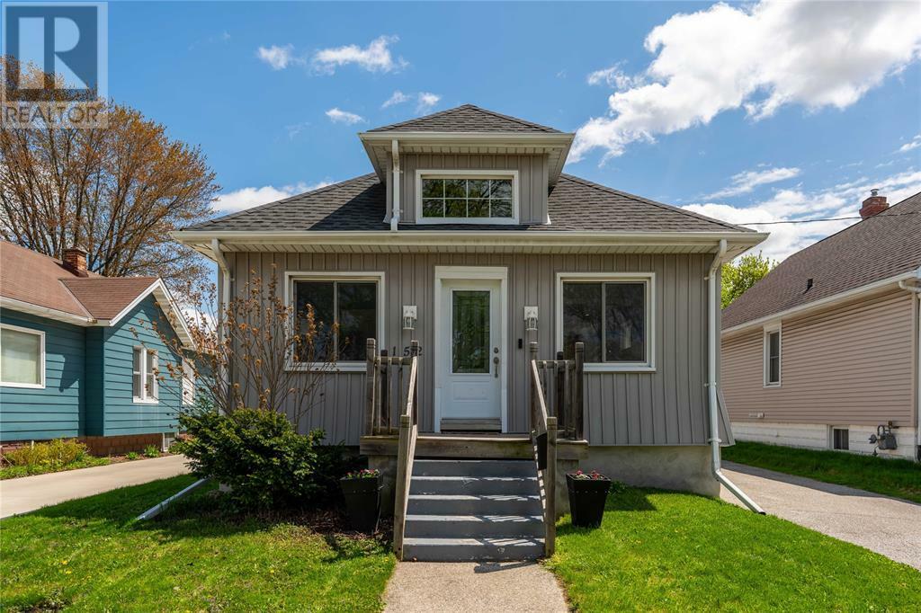 Property Photo: 152 Russell Street South ON N7T 3L4