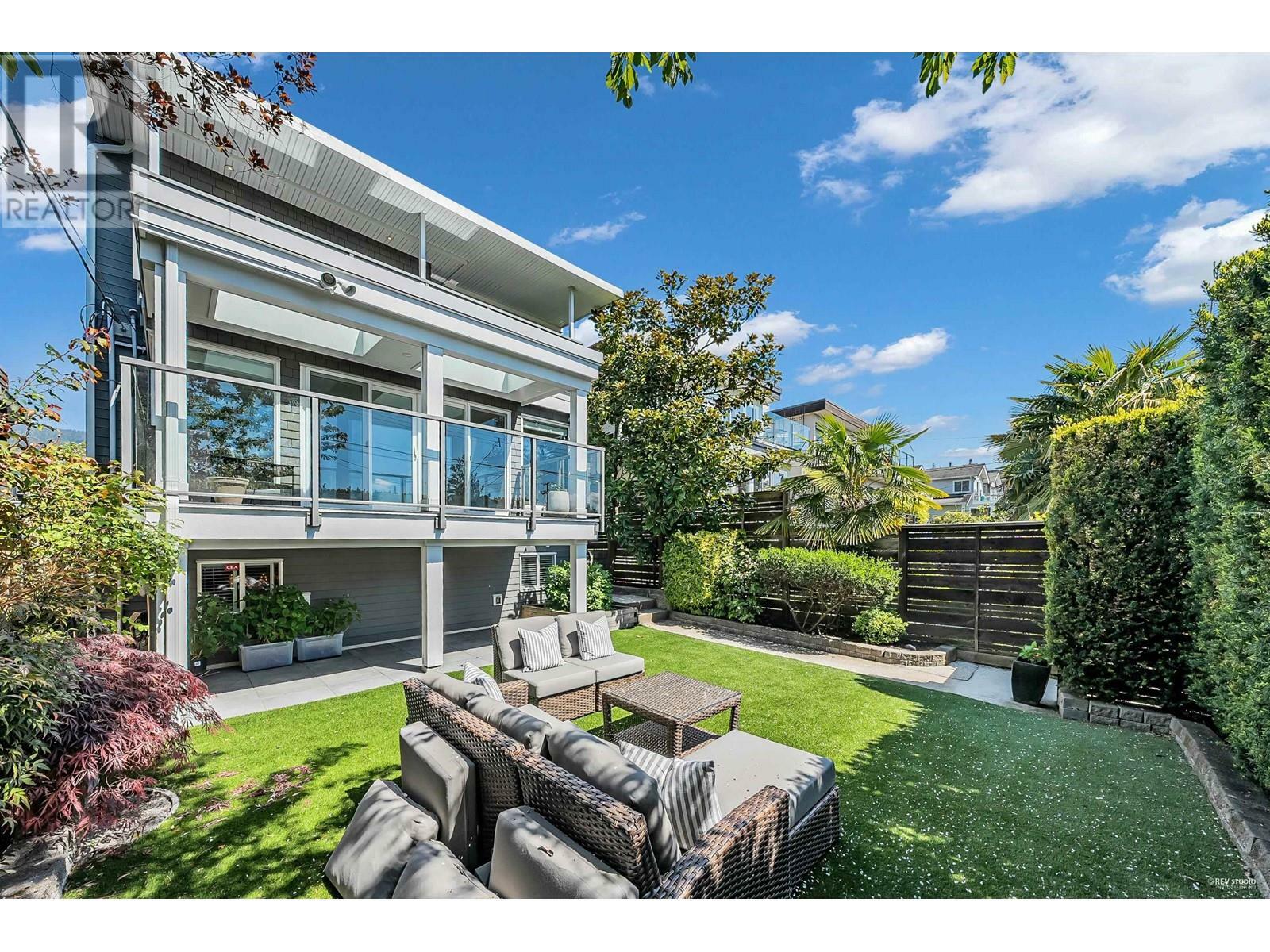 Property Photo: 1251 Clyde Avenue BC V7T 1E6