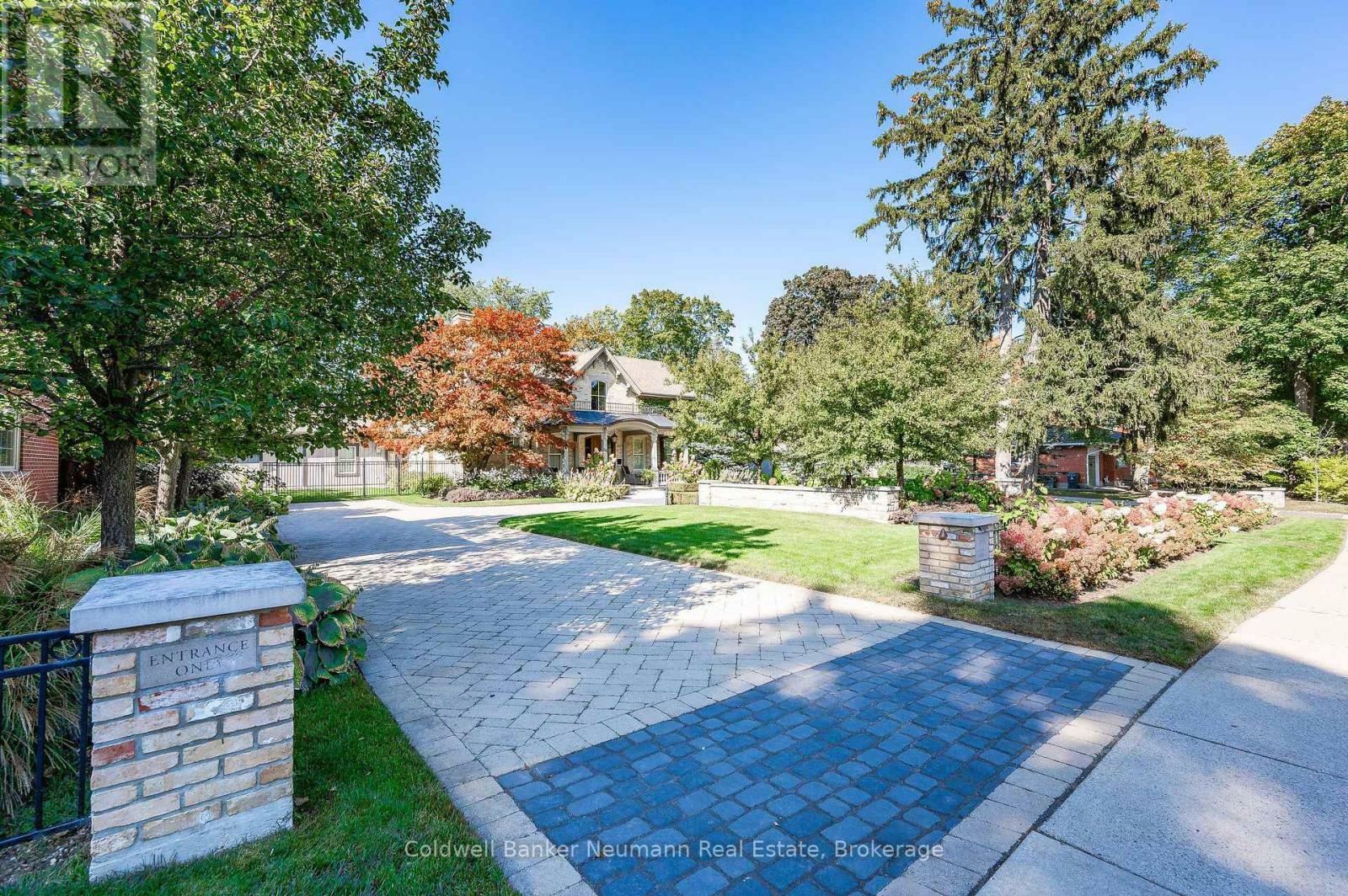 Photo de la propriété: 66 Grange Street ON N1E 2V2