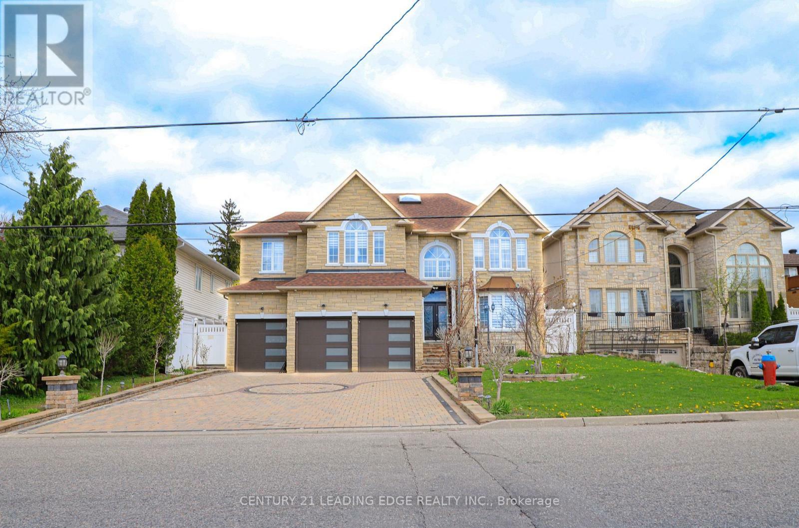 Property Photo: 38 Oak Avenue Bsmt 1 ON L4C 6R7