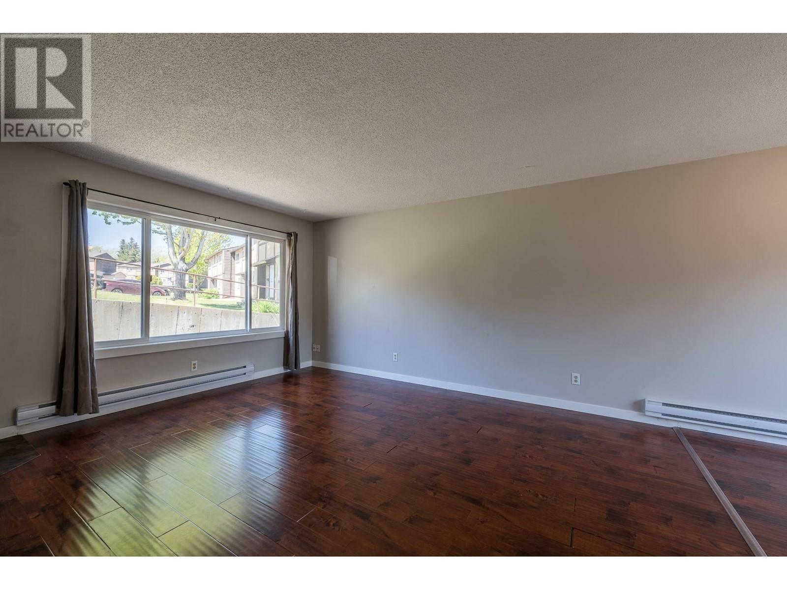 Photo de la propriété: 1605 Summit Drive 74 BC V2E 2A5