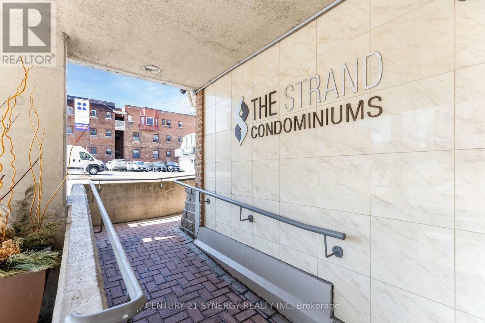 Photo de la propriété: 429 Somerset Street West 210 ON K2P 2P5