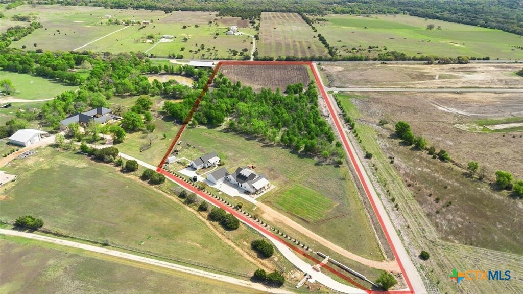 Property Photo: 200 County Road 246 TX 76527