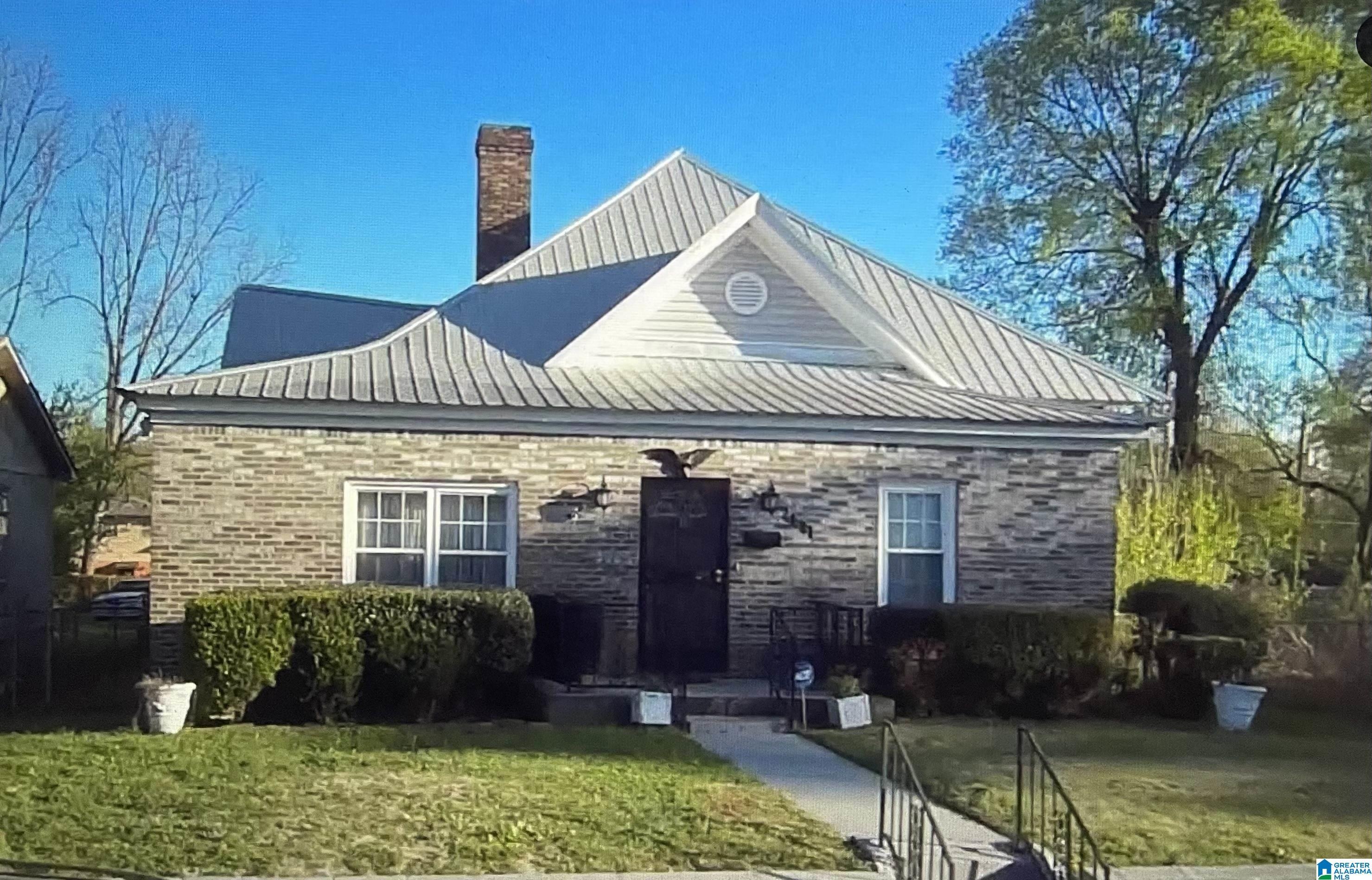 Property Photo: 2121 47th Place AL 35208