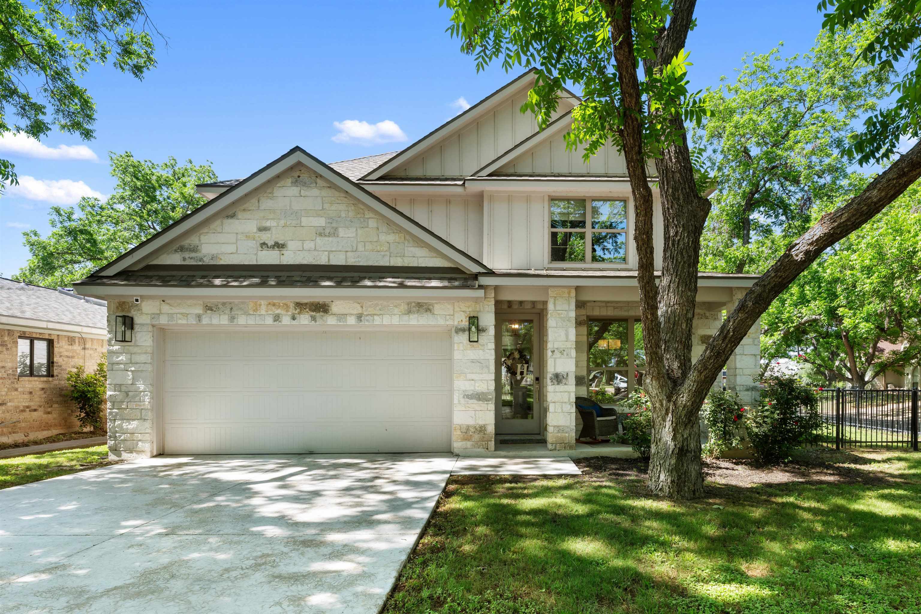 Property Photo: 417 Wichita Street TX 78654-7025