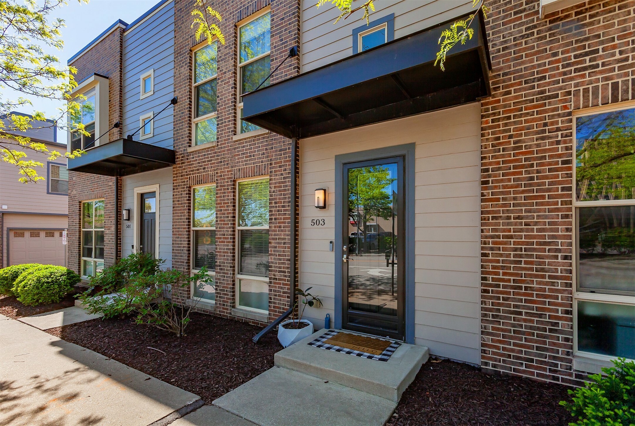 Property Photo: 214 Watson Powell Jr Way 503 IA 50309