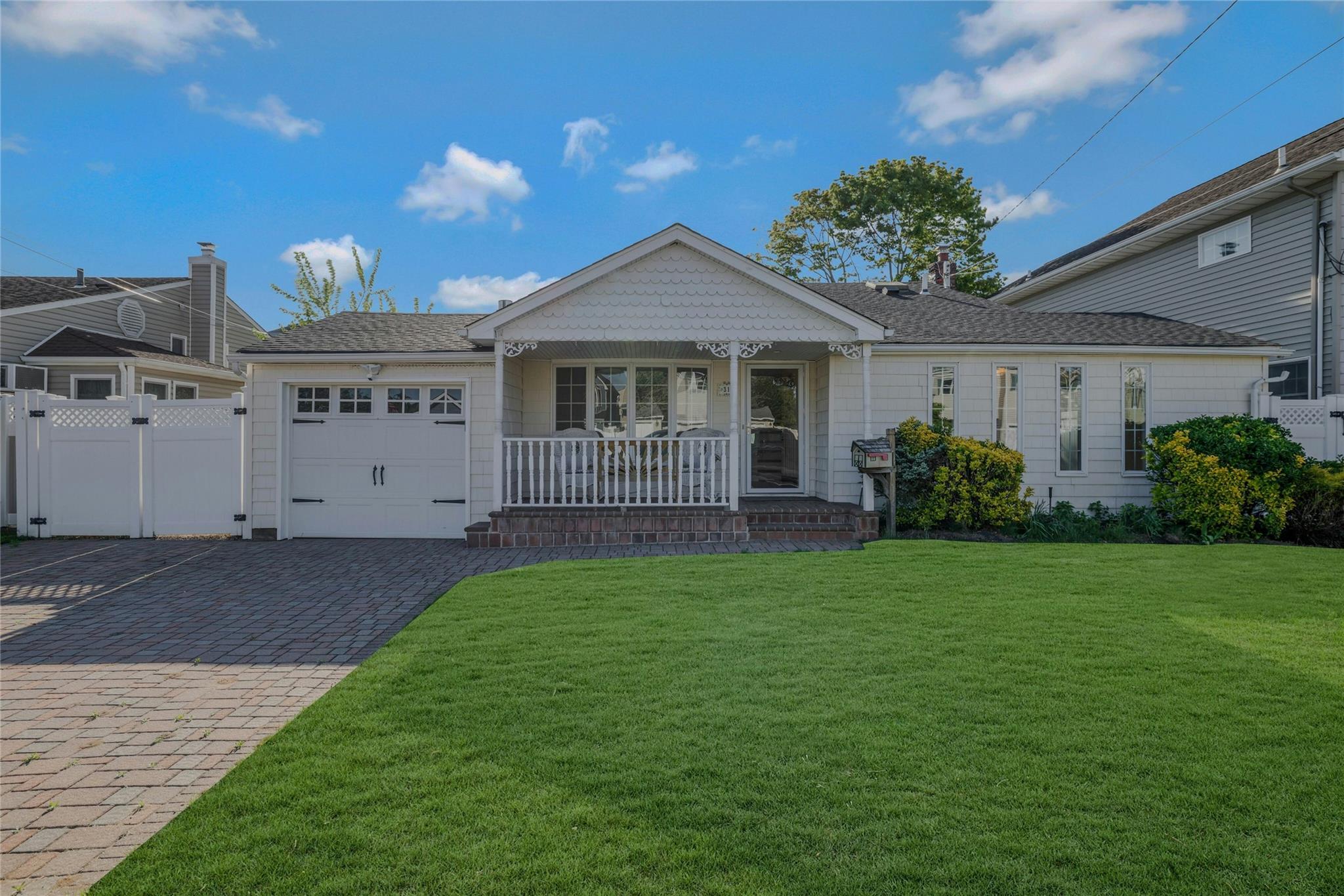 311 Atlantic  Massapequa Park NY 11762 photo