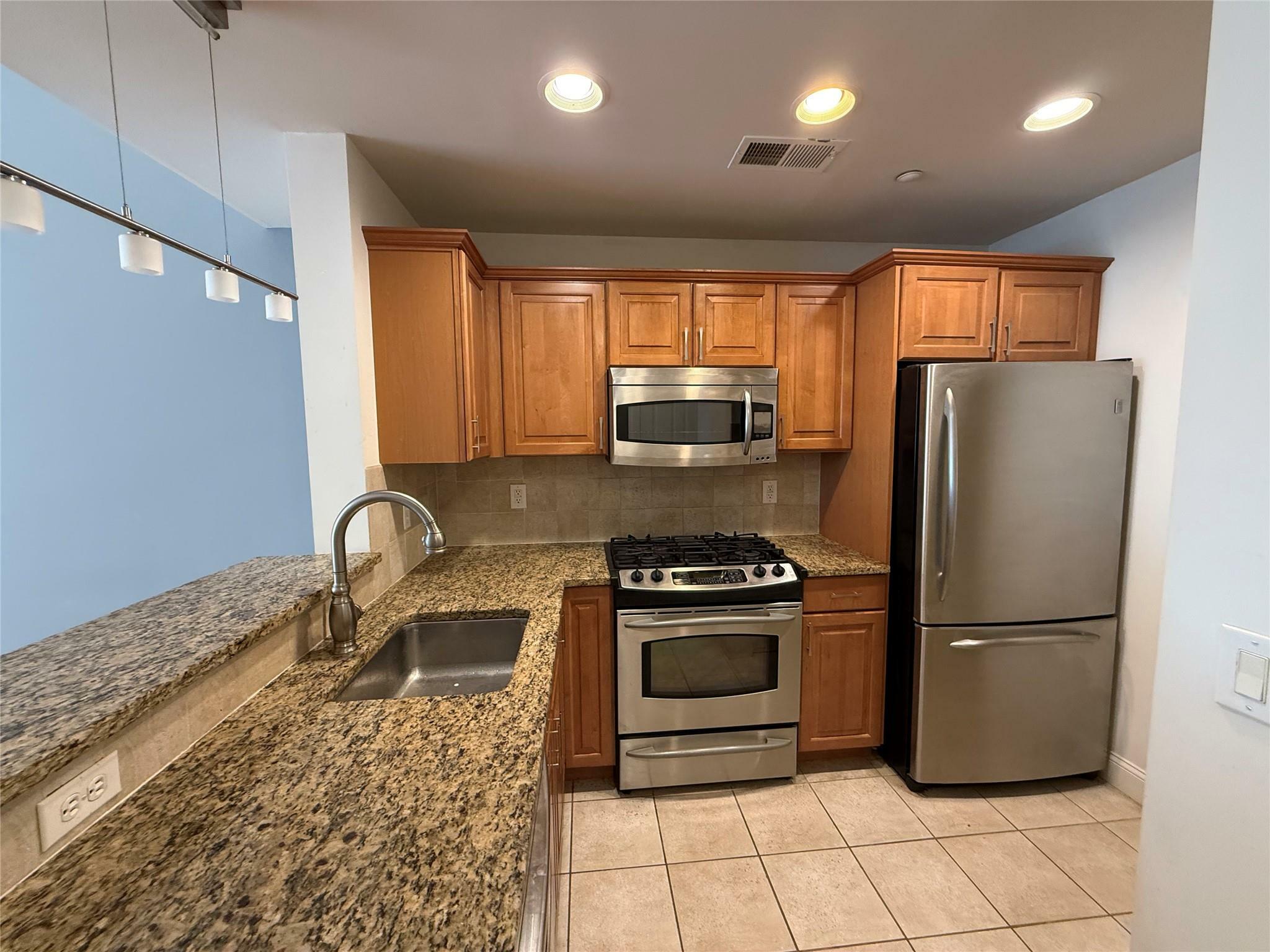 Property Photo: 1405 Round Pointe Drive NY 10927