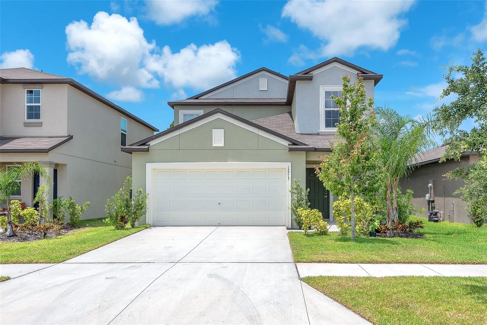Property Photo: 12715 Maple Bonsai Drive FL 33579