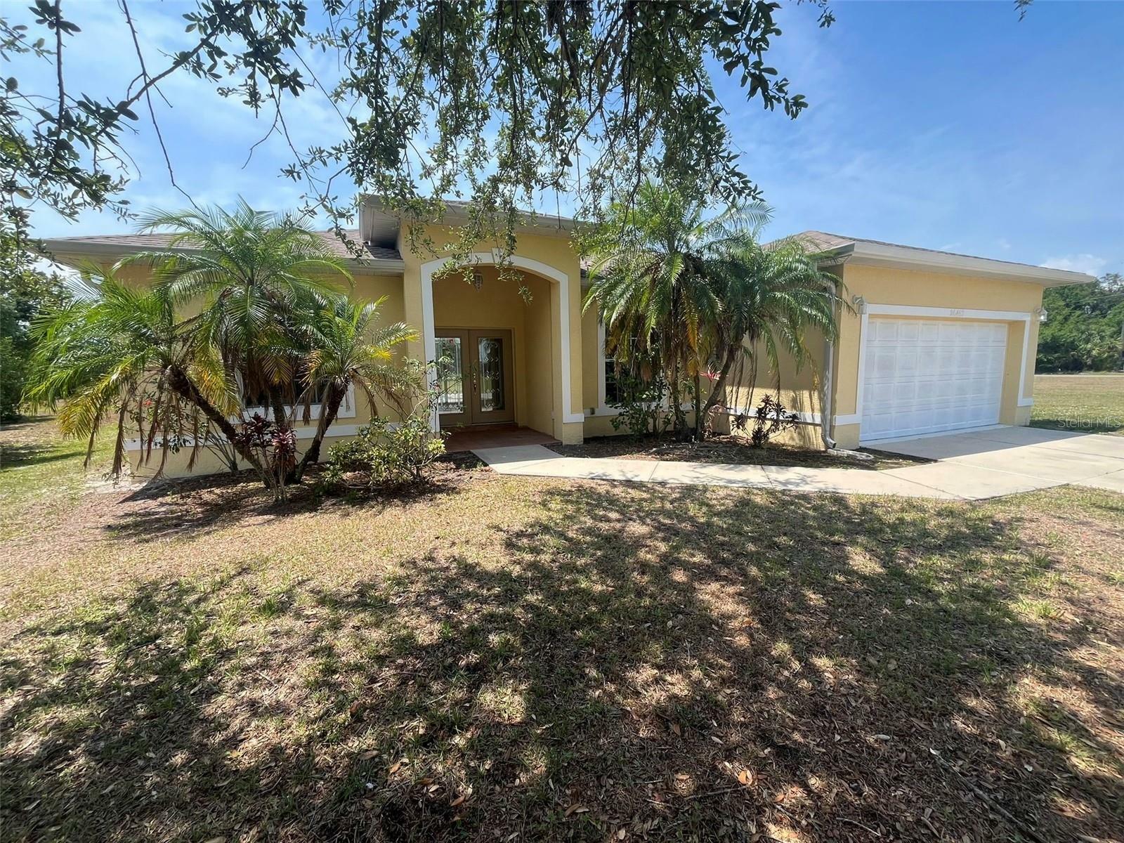 Property Photo: 26453 Barranquilla Avenue FL 33983