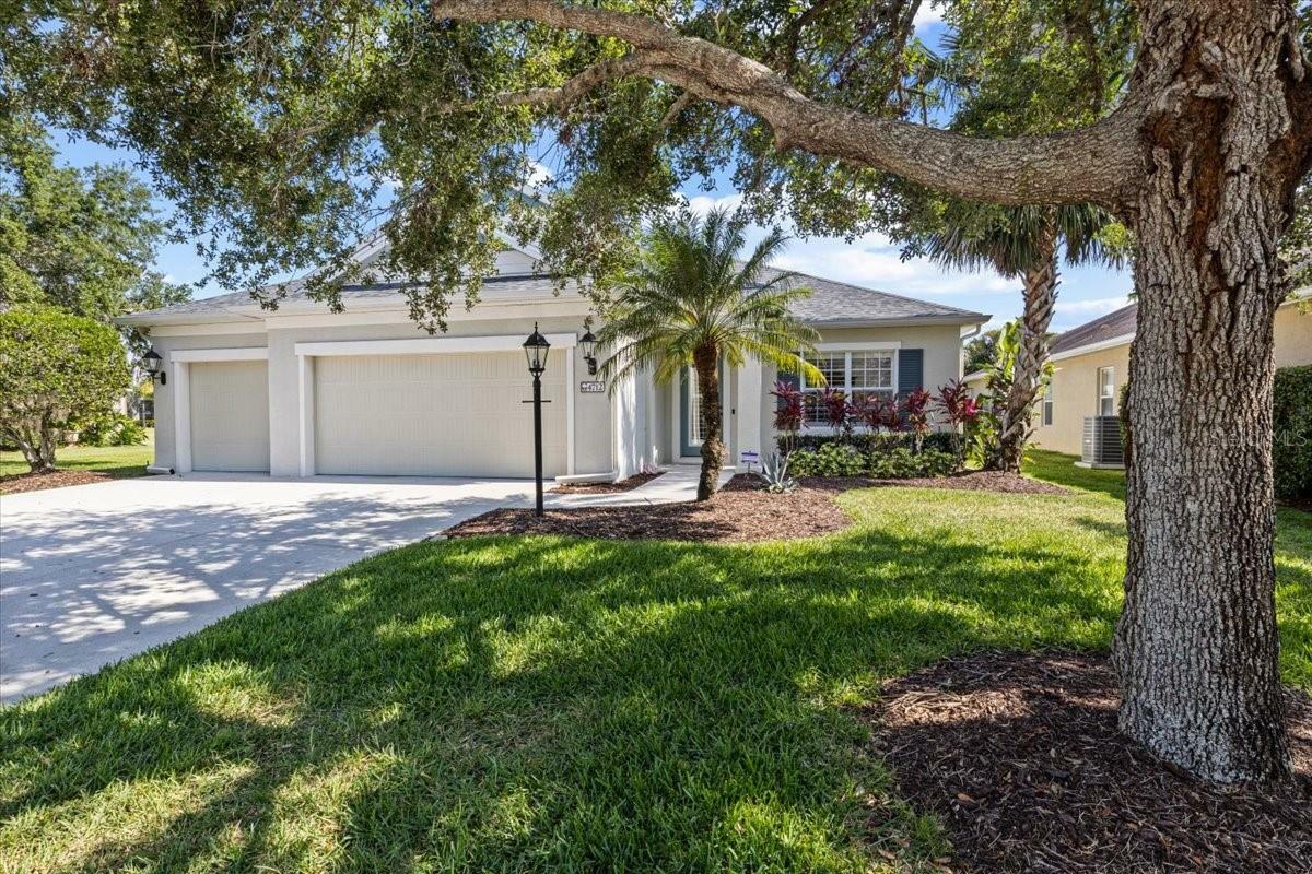 Property Photo: 4712 Charles Partin Drive FL 34219