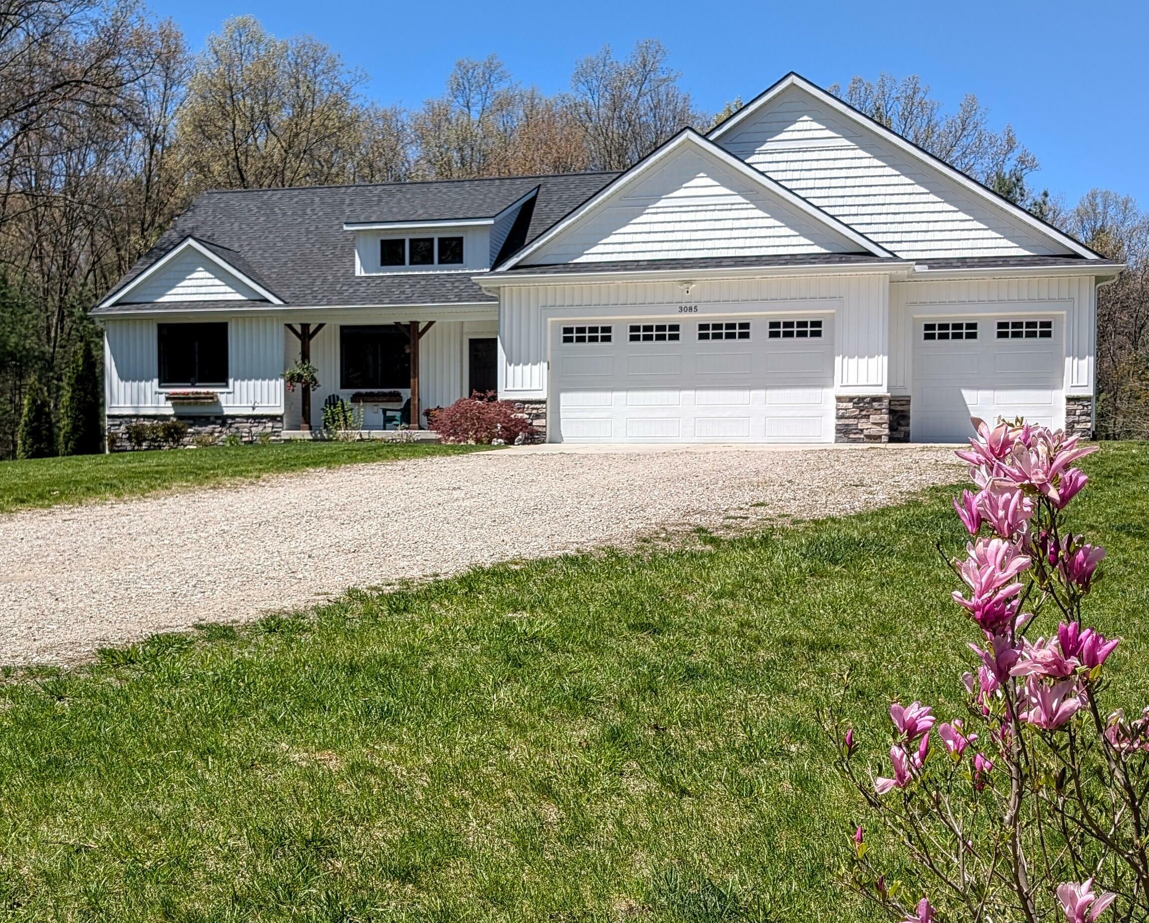 Property Photo: 3085 Gusty Oaks Road MI 49445