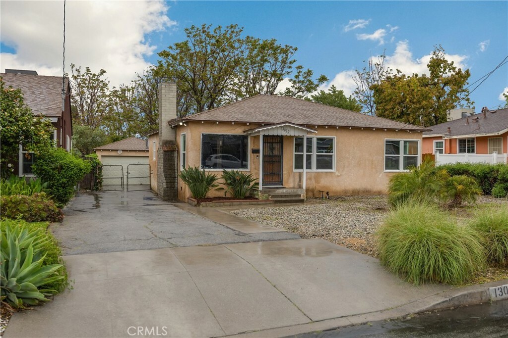 Property Photo: 13023 Woodcock Avenue CA 91342