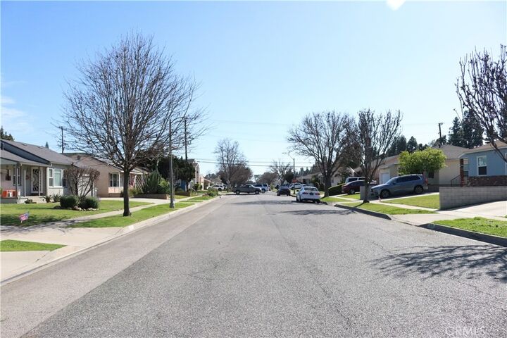 Property Photo:  5322 Pearce Avenue  CA 90712 