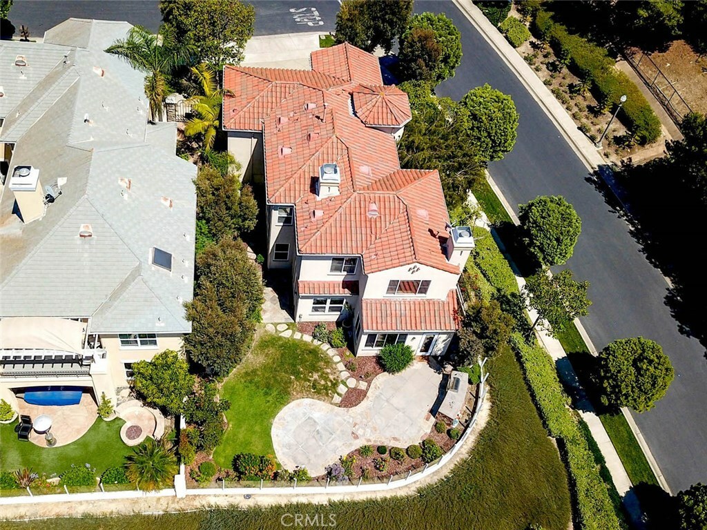 Property Photo: 17 Veneto CA 92657
