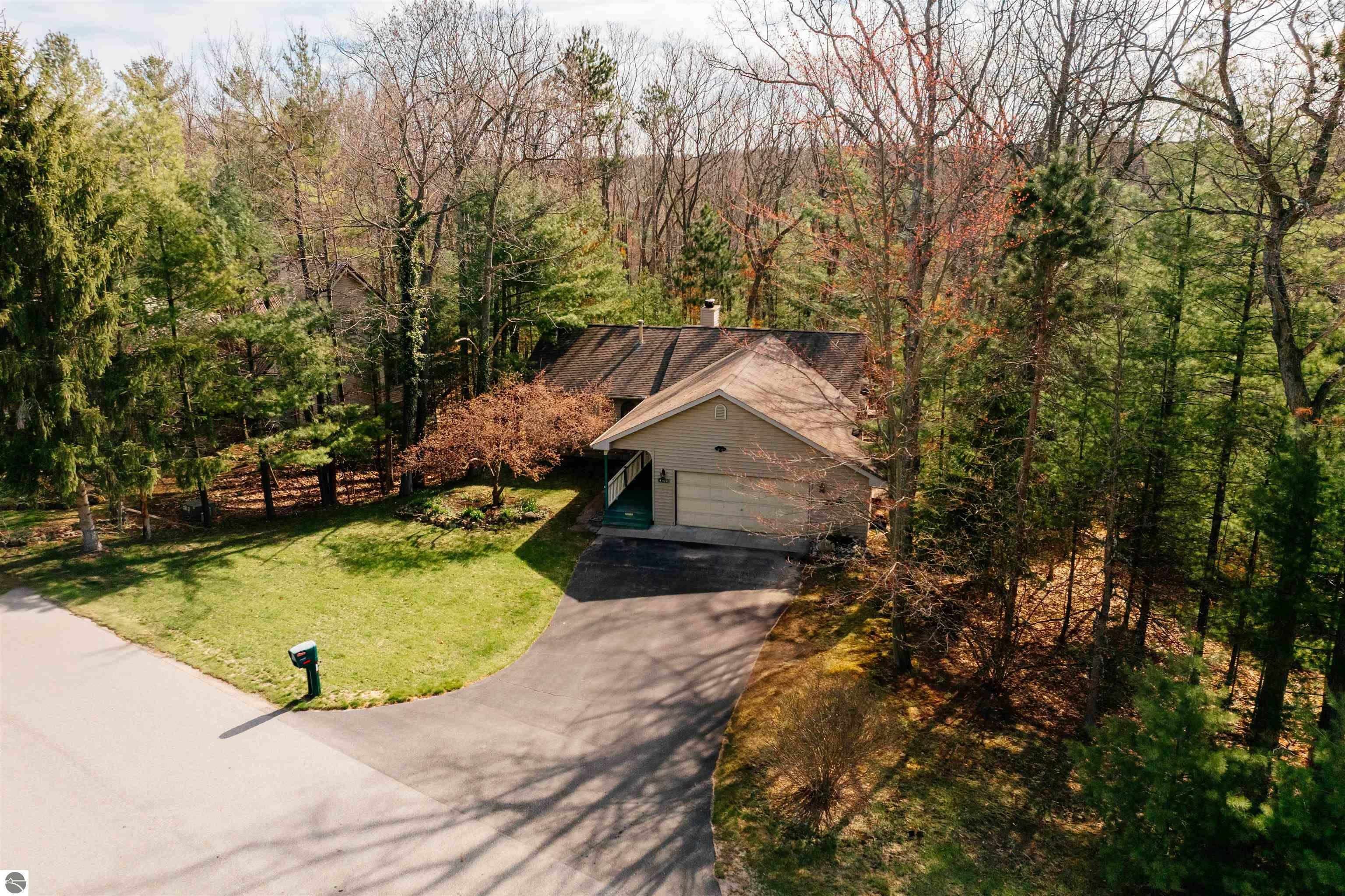 4500 Paper Birch Lane  Traverse City MI 49686 photo