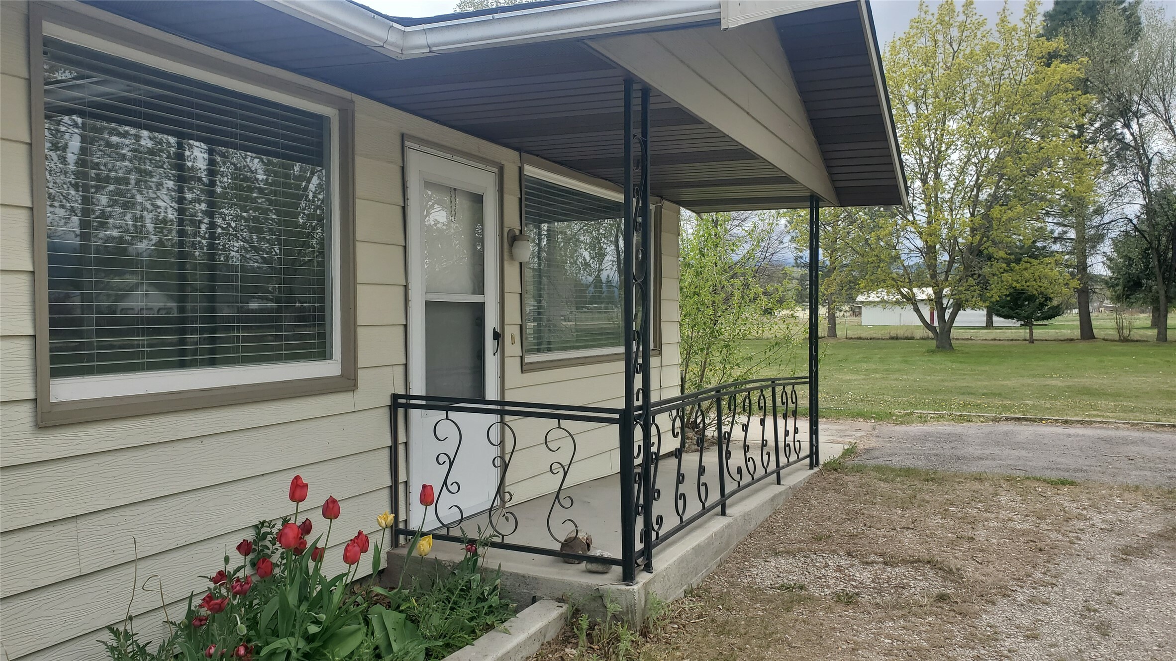 842 Sawyer Lane  Hamilton MT 59840 photo