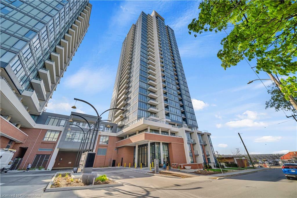 Property Photo: 15 Wellington Street S 2112 ON N2G 0E4