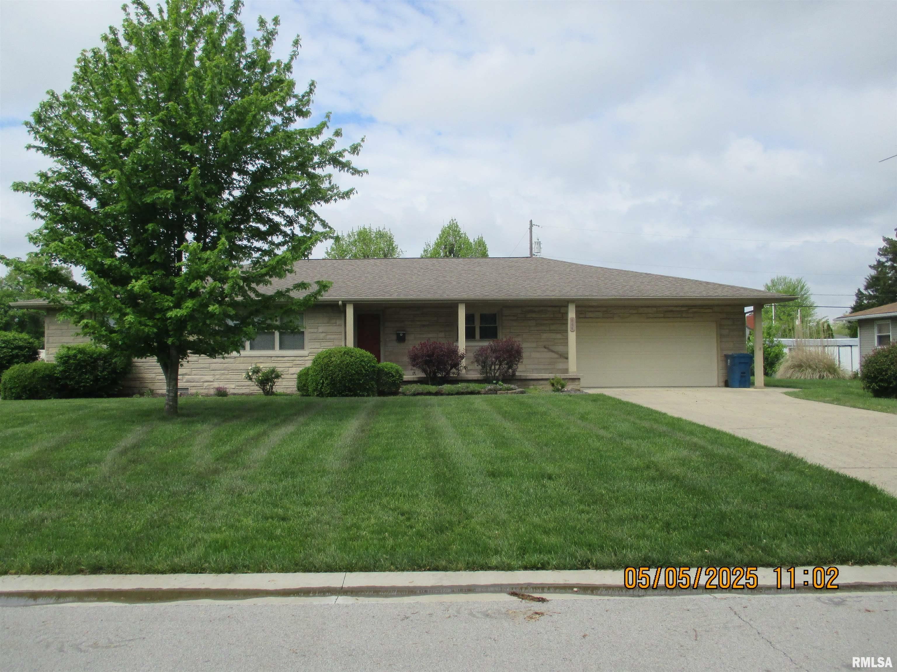 Property Photo: 646 Sara IL 62801