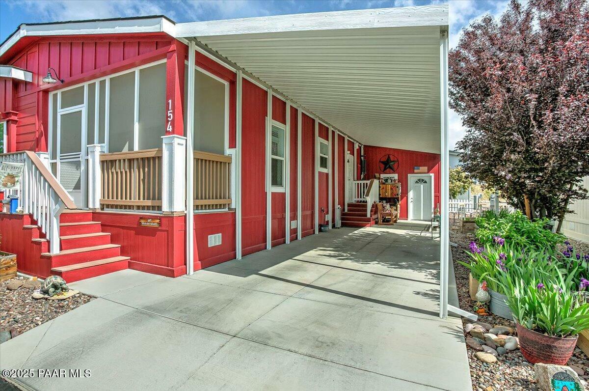 Property Photo: 11350 E Sarah Jane Lane 154 AZ 86327