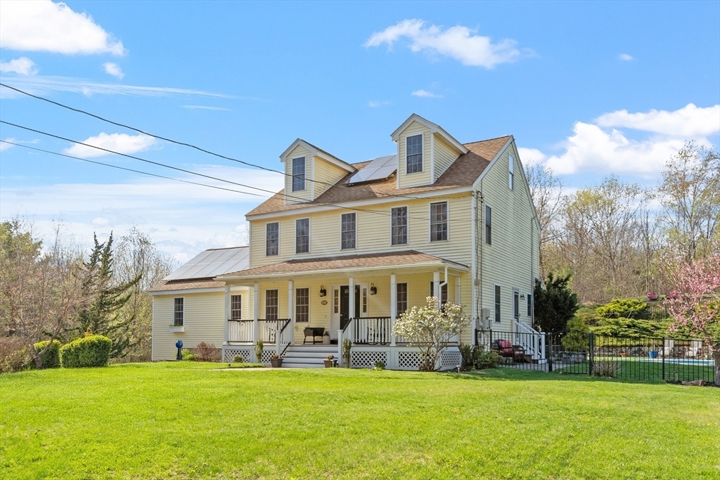 16 Flagg Rd  Hubbardston MA 01452 photo