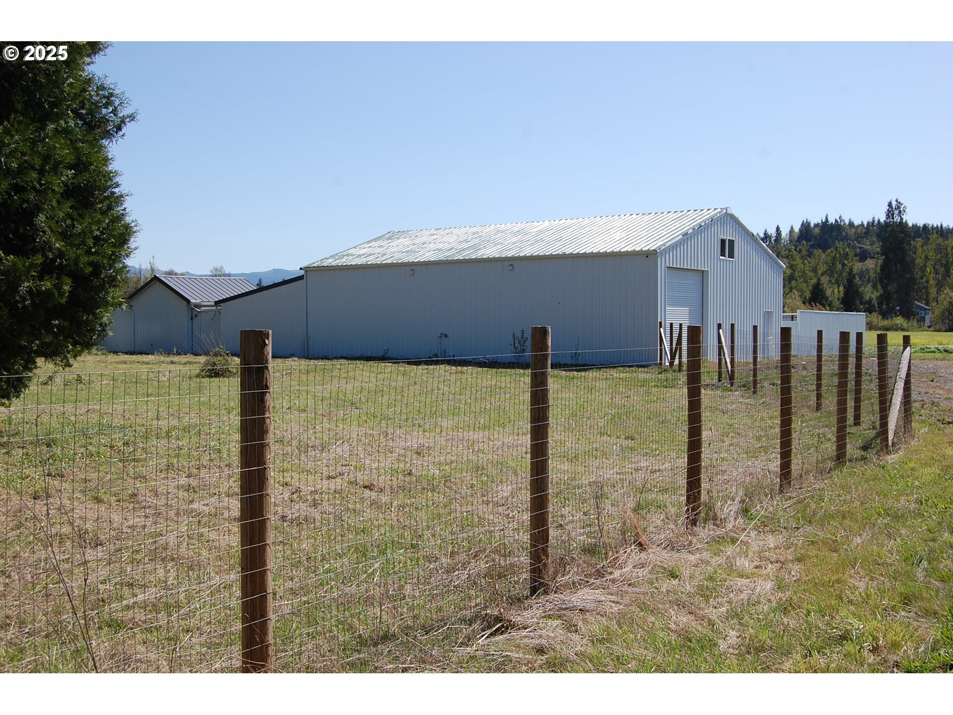 Property Photo:  38710 Highway 58  OR 97431 