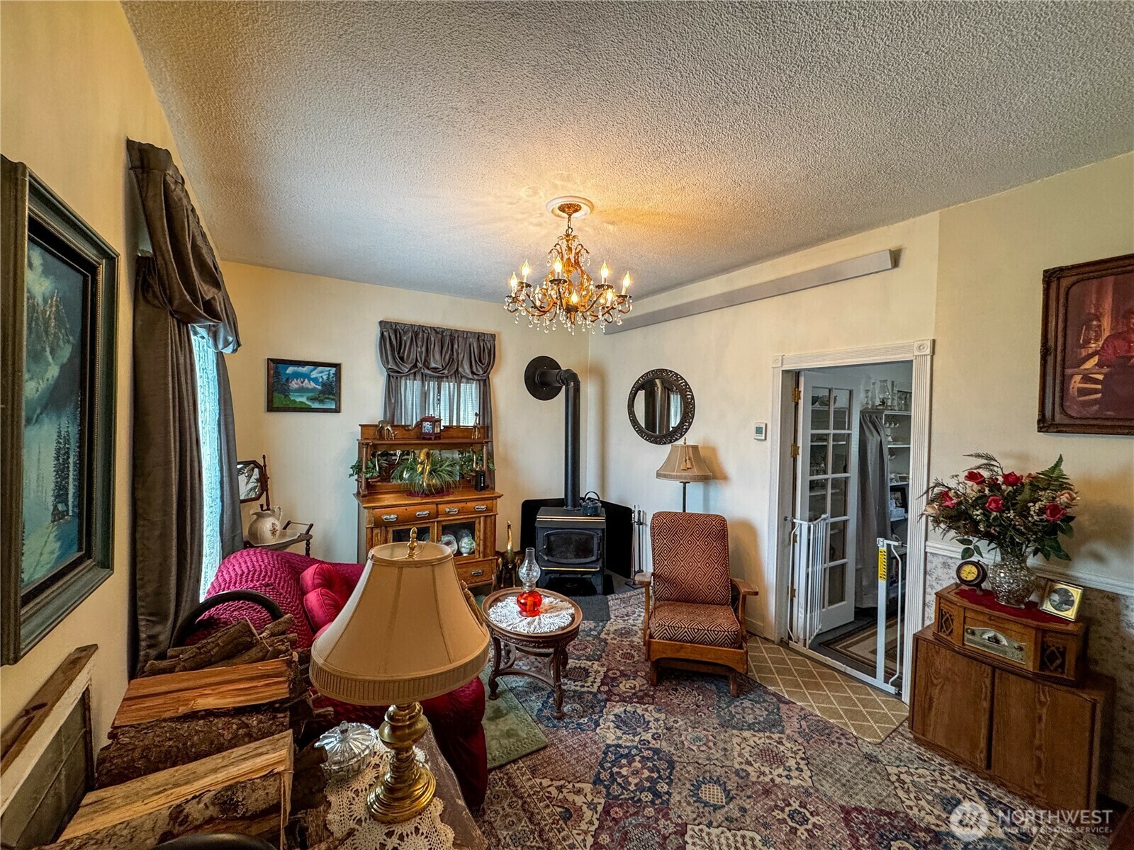 Property Photo: 304 Ws 1st Street WA 99341