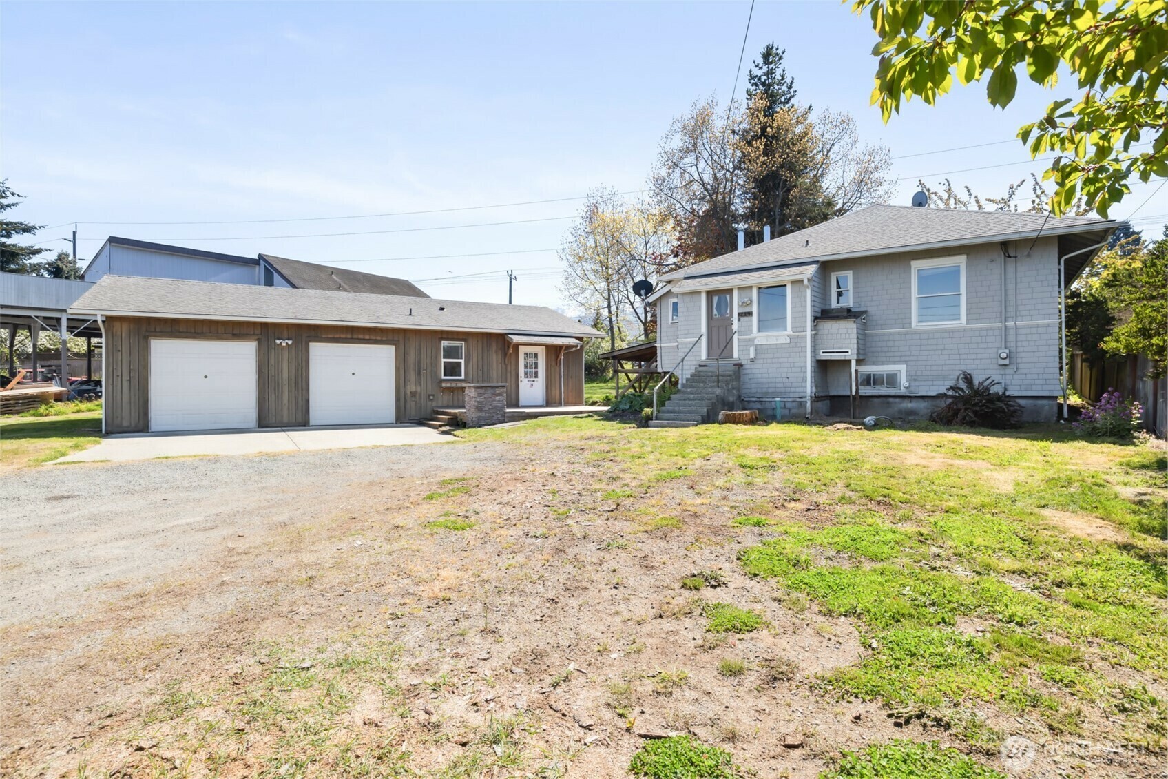 Property Photo: 219 W 15th Street WA 98362