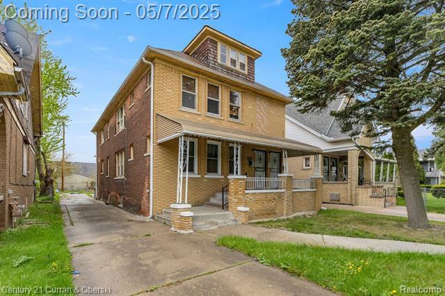 Property Photo: 5527 Chalmers Street MI 48213