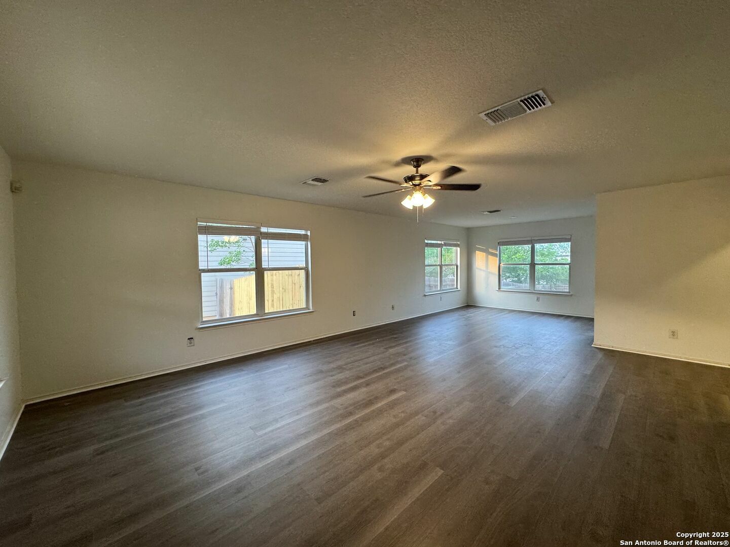 Property Photo: 17018 Cortland Rdg TX 78247