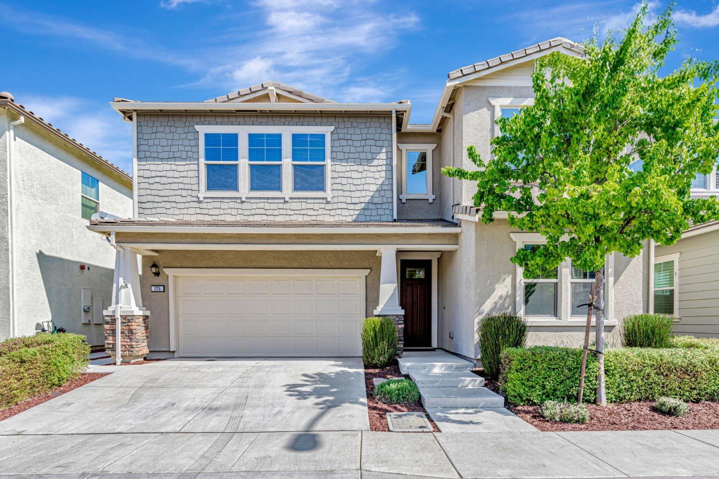 Property Photo: 725 Sullivan Way CA 95020