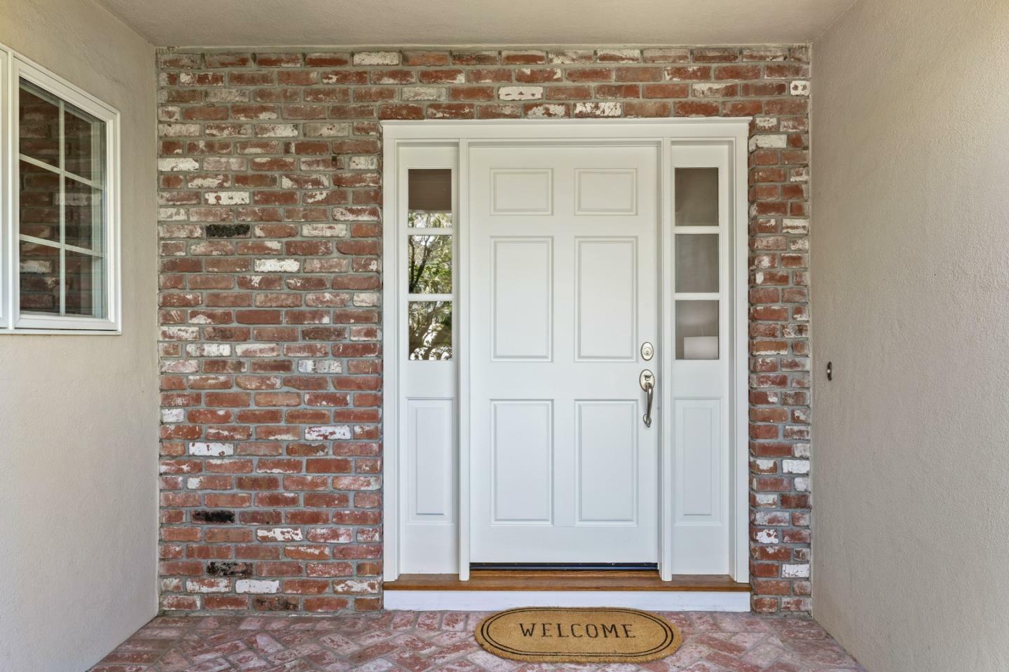 Property Photo: 141 Hamilton Court CA 94022