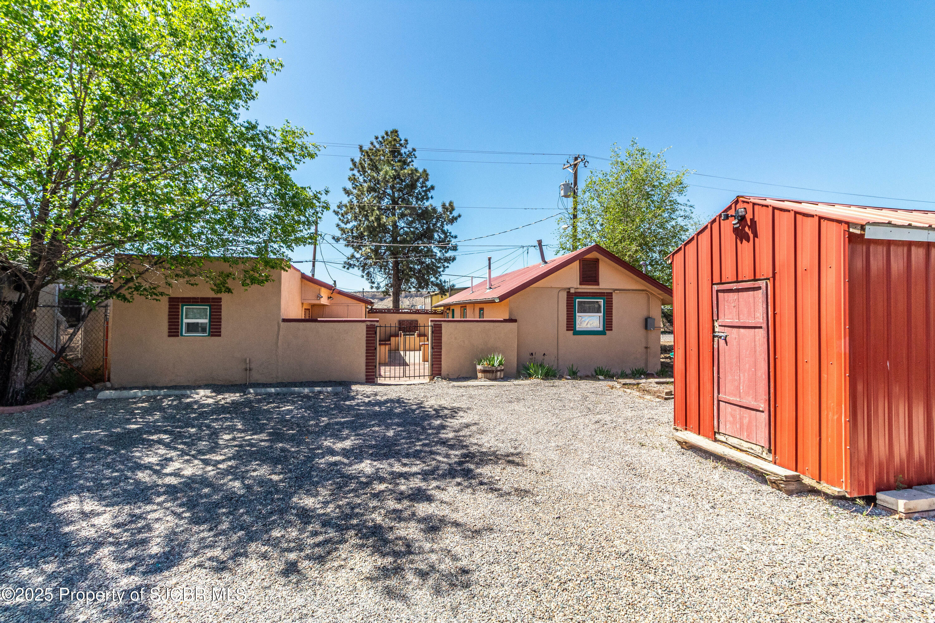 Property Photo:  609 W Animas Street  NM 87401 