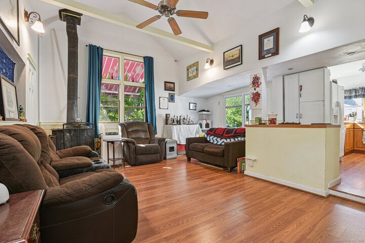Property Photo: 350 Glen Hills Road CT 06451