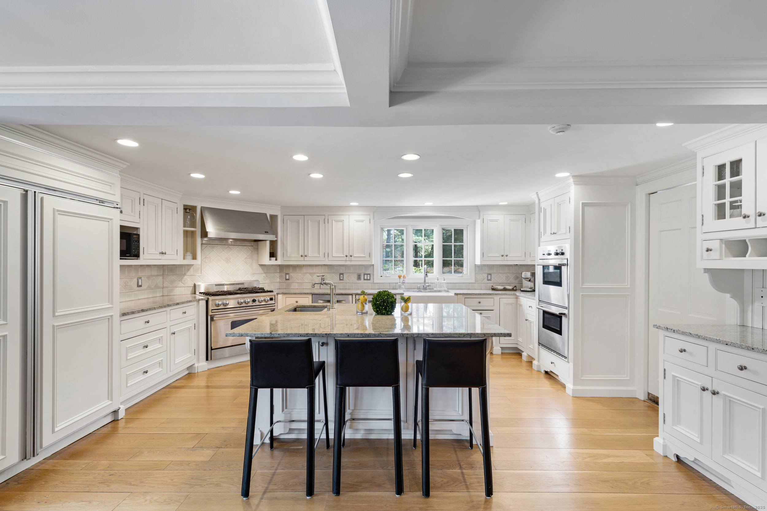 Property Photo: 83 Kettle Creek Road CT 06883