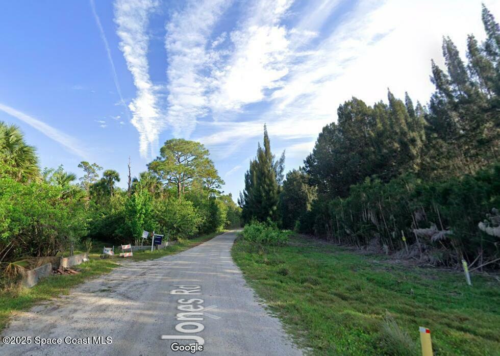 Property Photo: 1576 Jones Road FL 32934