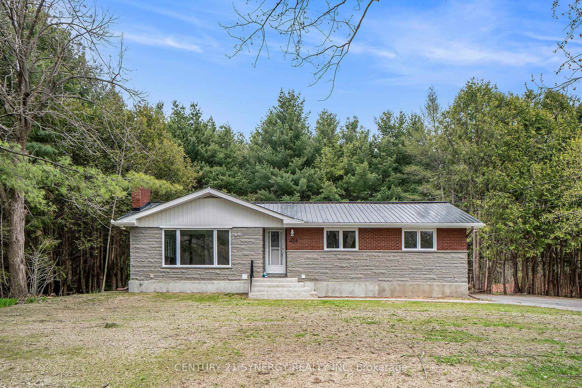 Property Photo: 4129 Ramsayville Road ON K1G 3N4