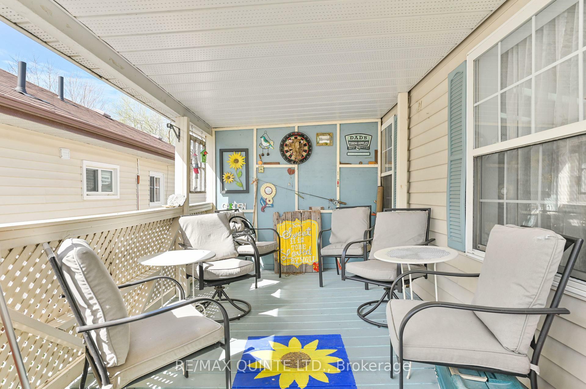 Property Photo: 311 Dundas Street E 18 ON K8V 1M1