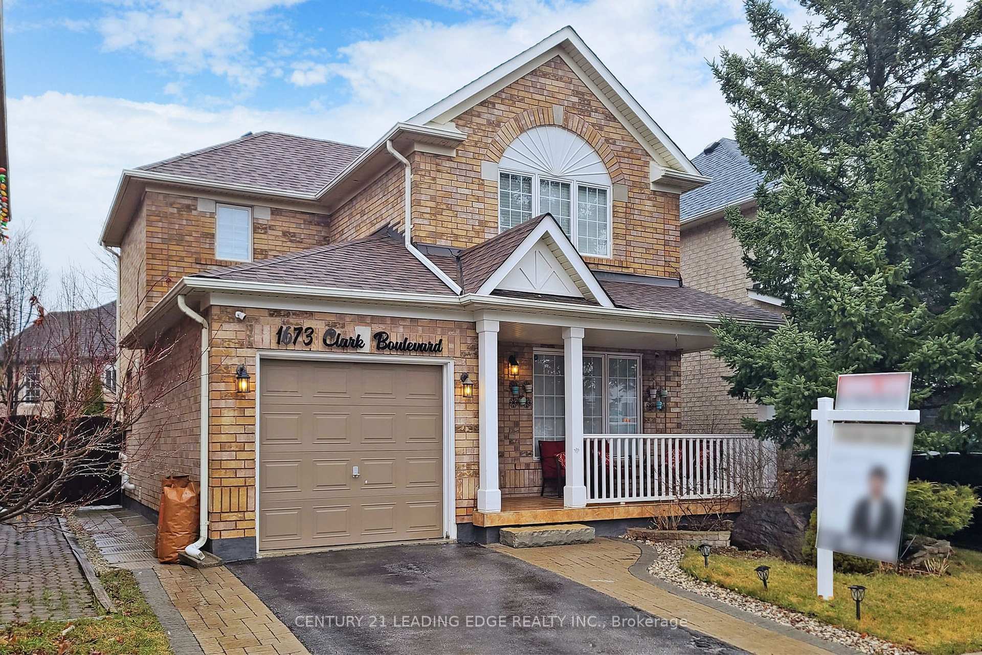 Photo de la propriété: 1673 Clark Boulevard ON L9T 5Z6