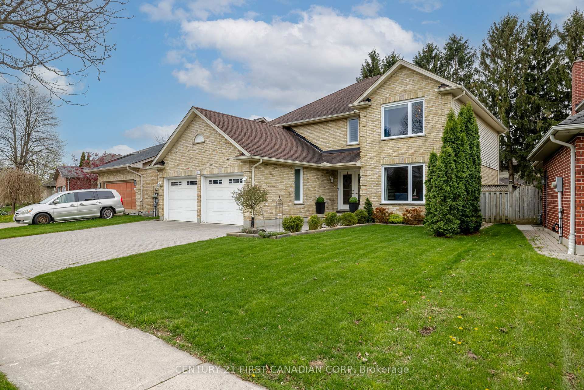 Photo de la propriété: 311 Ambleside Drive ON N6G 4V8
