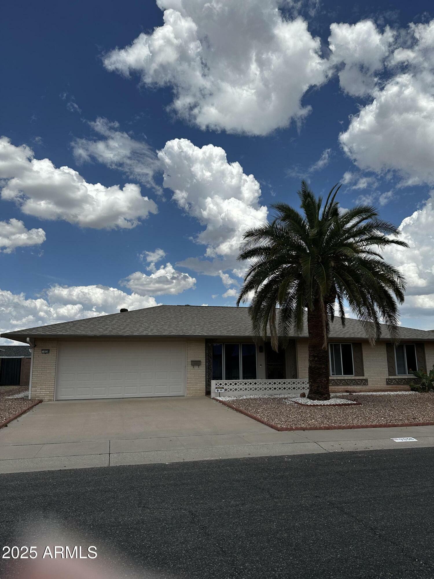 Property Photo: 9338 W Glen Oaks Circle N AZ 85351