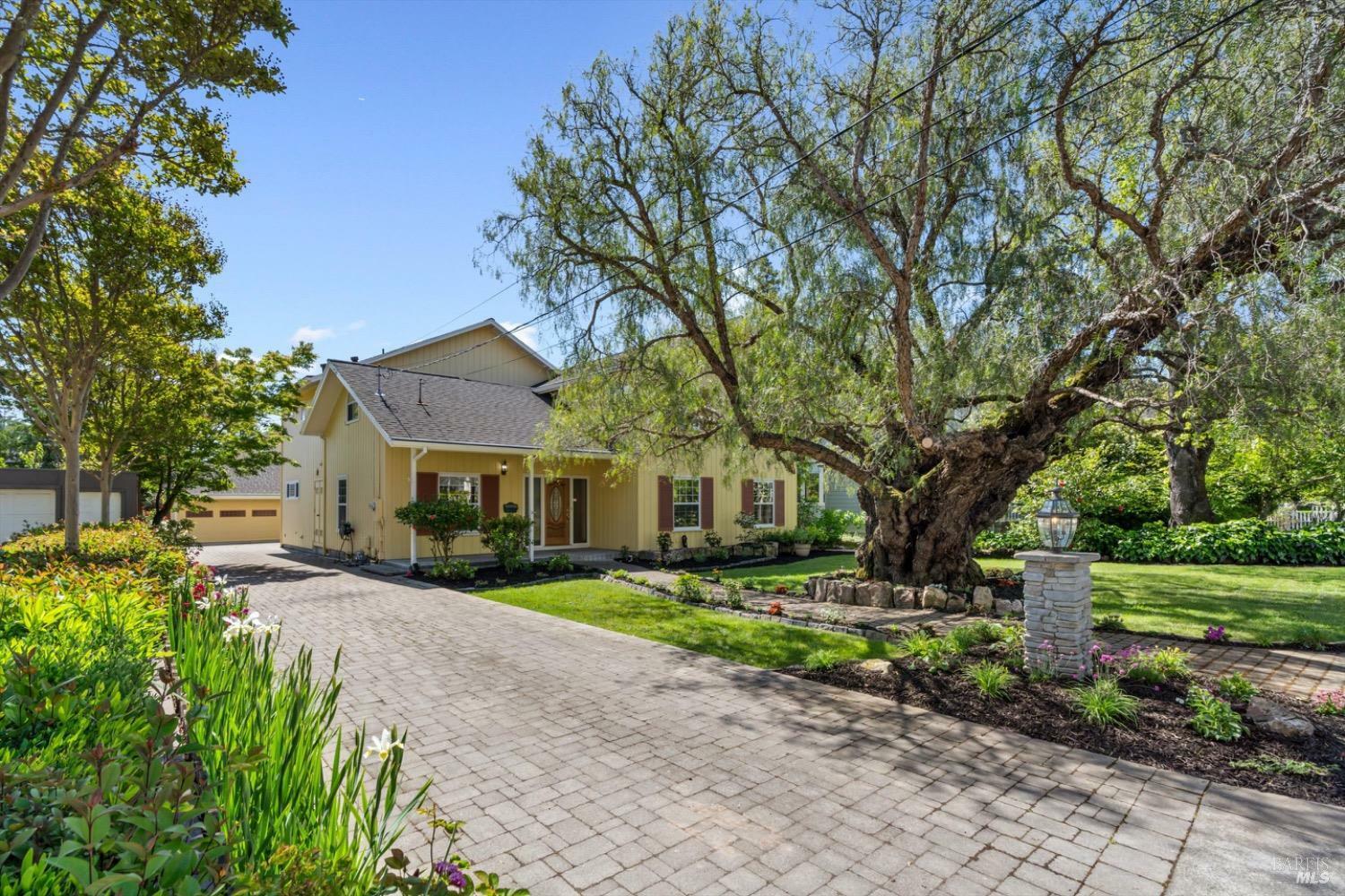 Property Photo: 811 D Street CA 94952