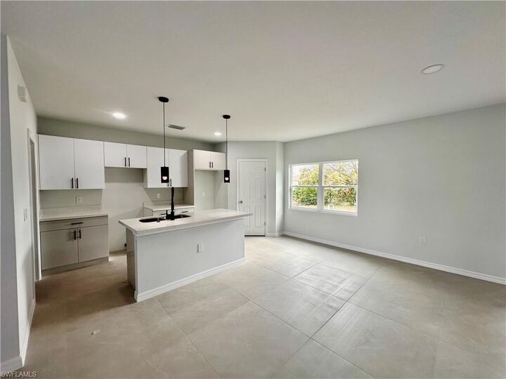 Property Photo:  2509 38th St SW  FL 33976 