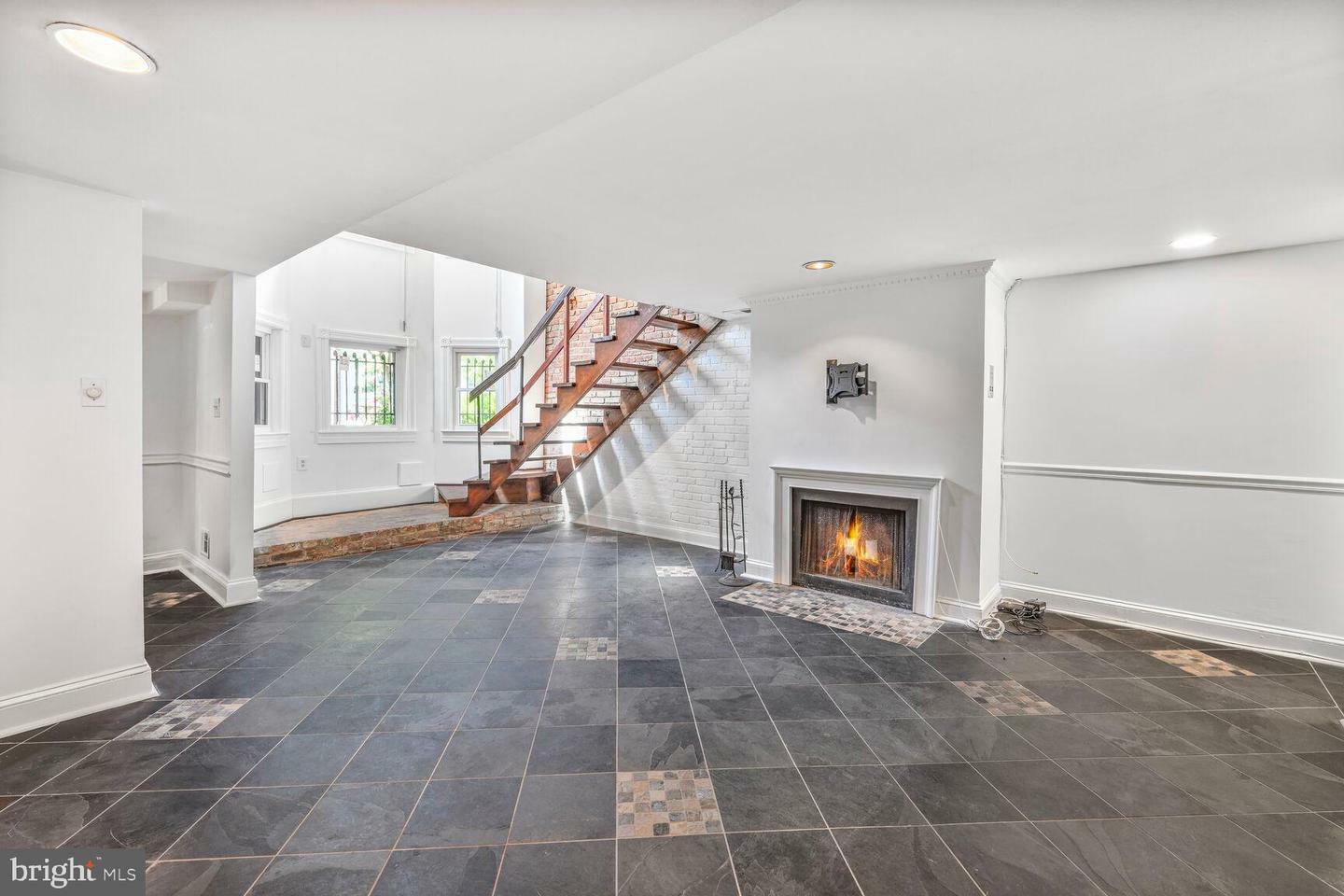 Property Photo: 1907 S Street NW A DC 20009